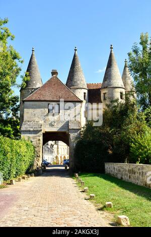 France, Aisne, Longpont, the fortified gate of the cistercian abbey Stock Photo
