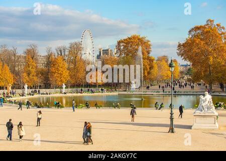 France, Paris, the Tuileries Garden in autumn with the Big Wheel Stock Photo
