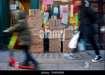 GARDNER'S MARKET SUNDRIESMEN shop, Spitalfields, London, UK Stock Photo