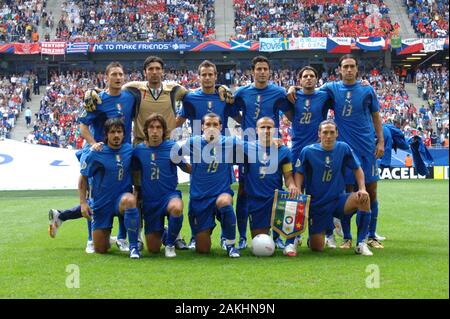 Hamburg Germany, 22 May 2006, FIFA World Cup Germany 2006, Czech Republic - Italy, match at the Volksparkstadion: The Italian national team before the match Stock Photo
