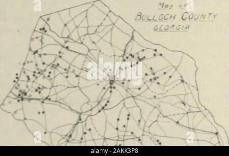 Review of reviews and world's work . S COTTON-FIELD. THE RESULTS OF DEMONSTRATION METHODS ARE SHOWN ONTHE LEFT. OF OLD METHODS ON THE RIGHT THIS MAP SHOWS HOW THE FARMERS OF A V ARE D BY THE dem .ration:&lt;k ;. Stock Photo