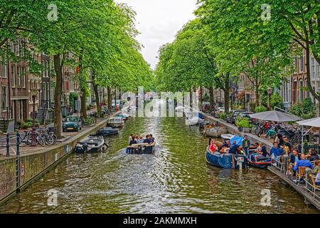 amsterdam-river-canal-with-