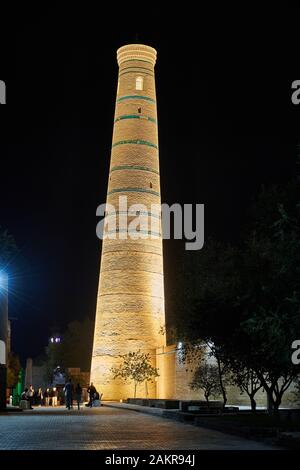 night shot of minaret of Djuma Mosque also known as Juma Masjidi Va Minorasi, Itchan-Kala, Khiva, Uzbekistan, Central Asia Stock Photo