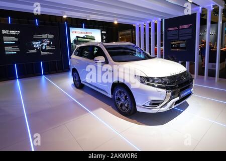 Brussels. 9th Jan, 2020. Photo taken on Jan. 9, 2020 shows a Mitsubishi Outlander PHEV car at the 98th Brussels Motor Show in Brussels, Belgium. The 98th Brussels Motor Show will open to the public from Jan. 10 to 19. Credit: Zhang Cheng/Xinhua/Alamy Live News Stock Photo