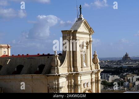 restaurierte historische Zitadelle über der Inselhauptstadt - Kathedrale Santa Marija, Victoria (maltesische Ir-Rabat Ghawdex), Gozo, Malta Stock Photo