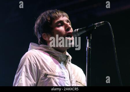 Milan Italy 12/05/2005 live concert of the Oasis at the Alcatraz : The singer Liam Gallagher during the concert Stock Photo