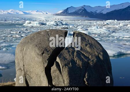 Ice wedging hi res stock photography and images Alamy