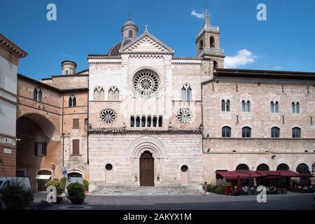 Romanesque Basilica Cattedrale di San Feliciano (San Feliciano Cathedral) on Piazza della Repubblica in historic centre of Foligno, Umbria, Italy. Aug Stock Photo