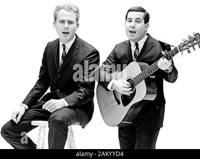 SIMON & GARFUNKEL Promotional photo of American folk-rock duo about 1965 with Paul Simon at right and Art Garfunkel. Stock Photo