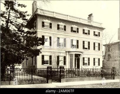 Domestic architecture of the American colonies and of the early republic . y.The first instance was the Bingham house in Philadelphia (figure 170), before 1788,modelled on Manchester House in London (figure 171) and having a Palladianwindow in the second story, a semicircular window in the third. An early manu-script design by Bulfinch (figure 172) shows a similar treatment which was em-bodied in the Harrison Gray Otis house on Cambridge Street in 1795, and in ahouse at the corner of Summer and Arch Streets, as well as in the Pickman (Shreve- 208 HOUSES OF THE EARLY REPUBLIC Little) house, Sal Stock Photo