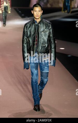 Milan, Italy. 10th Jan, 2020. DSQUARED2 Fall/Winter 2020/2021 Runway during Milan Fashion Week Men‚Äôs January 2020 - Milan, Italy 10/01/2020 Credit: dpa/Alamy Live News Stock Photo