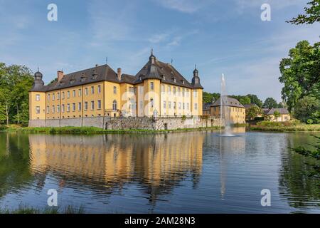 Juechen -  View to Stronghold at Castle Dyck,  with Moat and outer Bailey, North Rhine Westphalia, Germany, Juechen 25.08.2017 Stock Photo