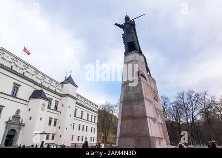 Vilnius, Lithuania - December 15, 2019: Equestrian bronze statue of King Gediminas at Vilnius Cathedral square, Lithuania Stock Photo