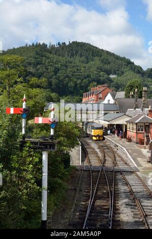 Signals at Llangollen, British Railways (Western Region); Llangollen to Berwyn; Deeside Halt; Glyndyfrdwy; Carrog; Corwen.  For Steam and diesel train Stock Photo