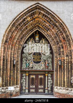 West Portal of Stralsund's St. Nicholas Church (Nikolaikirche), Hanseatic town of Stralsund, Mecklenburg-Vorpommern, Germany Stock Photo