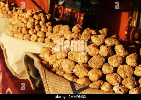 Truffles harvested in the deserts of Saudi Arabia, Iraq, and Iran on sale in market in Kuwait Stock Photo