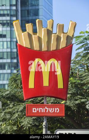 Mcdonalds Werbung Tel Aviv Israel Stock Photo Alamy