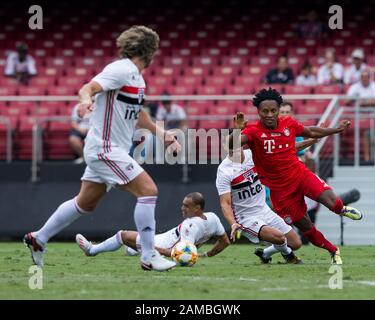 SAO PAULO (SP), 15.12.2019 - Football / Legends Cup Brazil - Zé Roberto (E) during a match between the former players of São Paulo and Bayern Munich, Stock Photo