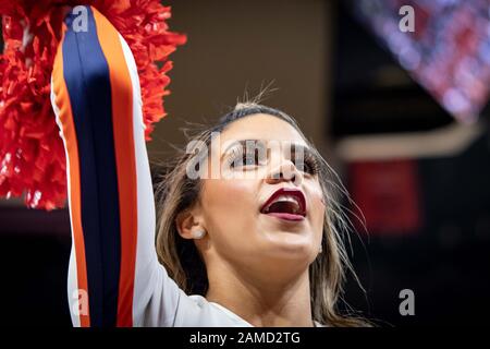 Charlottesville, VA, USA. 11th Jan, 2020. Syracuse Forward Elijah ...