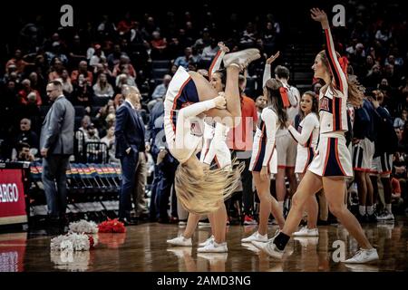 Charlottesville, VA, USA. 11th Jan, 2020. Syracuse Forward Elijah ...