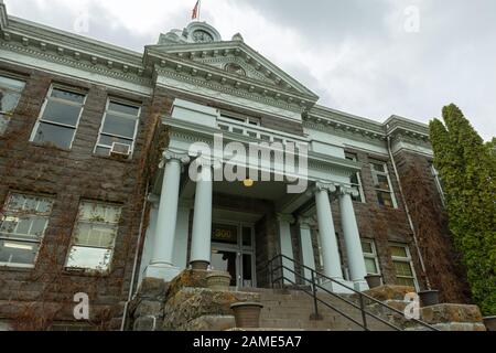 Prineville, Oregon - May 15, 2015: The Main Entrance to the Crook County Courthouse Stock Photo
