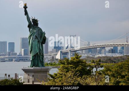 Reproduction of the Statue of Liberty in Odaiba in Tokyo Bay Stock Photo