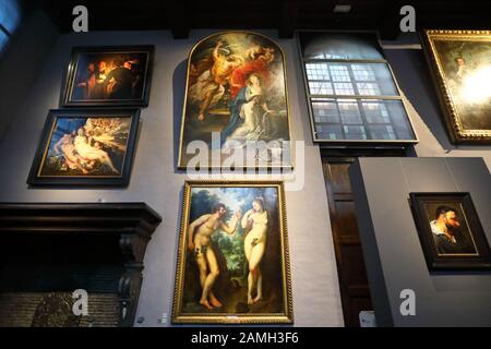 Interiors of top attraction Rubenshuis, Peter Paul Rubens (1577-1640) mansion, in the Meir district of Antwerp, in Belgium, Europe Stock Photo