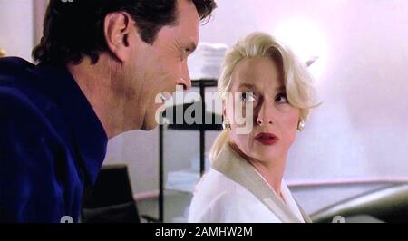 DEATH BECOME HER 1992 Universal Pictures film with Meryl Streep and William Frankfather Stock Photo