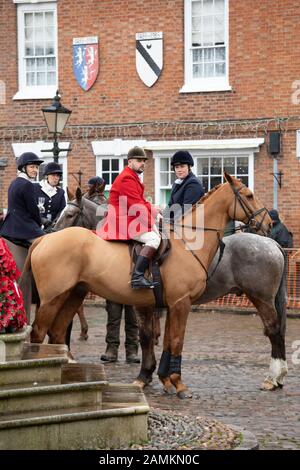 The Boxing day meet of Atherstone Hunt taking place in the Market Square, Market Bosworth. Stock Photo