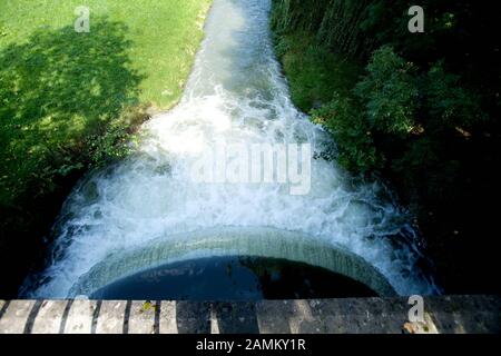 Waterfall at the outlet of the K glm hlbach under the bridge of the