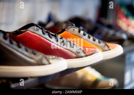 In the company's own shoe shop "Coilex" in Theresienstraße 71, the shoe manufacturer Nat-2 sells a wide range of colourfully designed shoes from its own production. [automated translation] Stock Photo