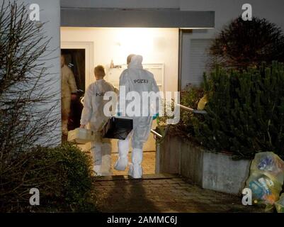 Ebersbach, Germany. 14th Jan, 2020. Forensic police are working on a crime scene. Police officers had previously fired at a woman who had approached the emergency services with a knife. (to dpa: 'Police officers shoot at woman and injure her critically') Credit: Sven Kohls/SDMG/dpa - ATTENTION: House number and part of the names are pixelated on mailboxes for personal reasons/dpa/Alamy Live News Stock Photo