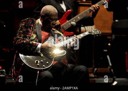 Milan Italy 09/06/2010  live concert of B.B.King at the Arcimboldi Theater Stock Photo