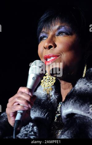 Milan Italy 20/12/2008  live concert of Natalie Cole at the Duomo square Stock Photo