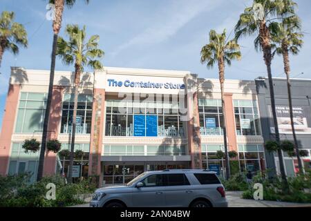 Facade of the Container Store retail store in Walnut Creek