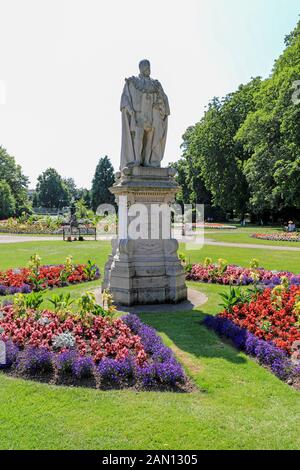 A sculpture or statue of King Edward VII in Beacon Park, Lichfield, Staffordshire, England, United Kingdom Stock Photo