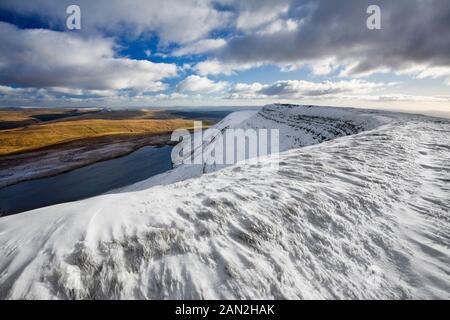 Fan Foel ridge in winter, Black Mountain, Brecon Beacons National Park, Powys, Wales Stock Photo