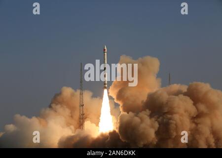 (200116) -- JIUQUAN, Jan. 16, 2020 (Xinhua) -- The broadband communication satellite developed by Beijing-based GalaxySpace is launched by a Kuaizhou-1A (KZ-1A) carrier rocket from the Jiuquan Satellite Launch Center, northwest China's Gansu Province, Jan. 16, 2020. A broadband communication satellite, developed by a Beijing-based company, was launched from the Jiuquan Satellite Launch Center in northwest China at 11:02 a.m. Thursday (Beijing Time).   The satellite, the first one of the Beijing-based GalaxySpace, was sent into its planned orbit by a Kuaizhou-1A (KZ-1A) carrier rocket.    Deplo Stock Photo