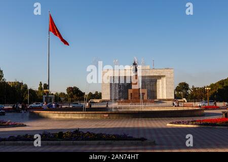 Bishkek, Kyrgyzstan - September 18, 2019: Ala Too Square. Hero Manas Statue and State History Museum. Stock Photo