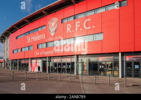 St Helens R.F.C. is a professional rugby league club in St Helens, Merseyside who compete in the Super League, the top tier of competition for rugby Stock Photo