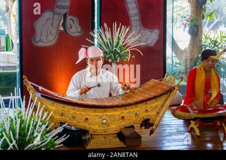 Xylophone, a musical instrument in the percussion family. It consists ...