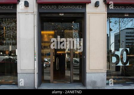 Adolfo dominguez discount milano