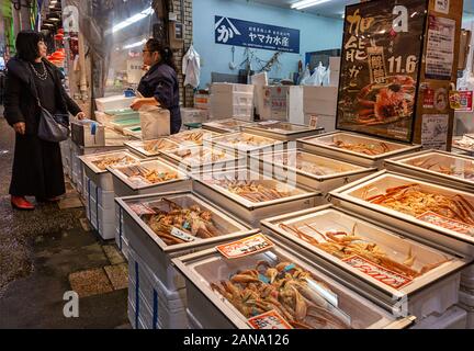 Omicho market in Kanazawa, Japan Stock Photo - Alamy