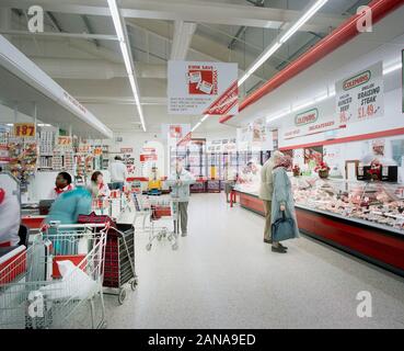 Kwik Save Supermarket, battersea, London in 1990, UK Stock Photo