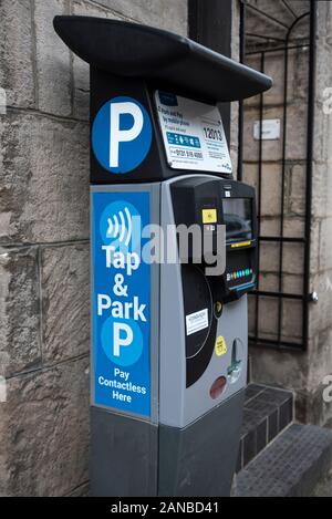 Tap and Park, parking pay station on Thistle Street, Edinburgh, Scotland, UK. Stock Photo