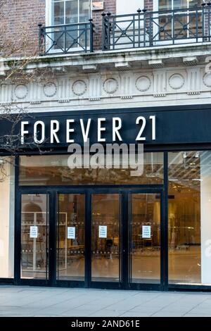 Forever 21 store shopfront closed down in Oxford Street, London, UK as of 2020 Stock Photo