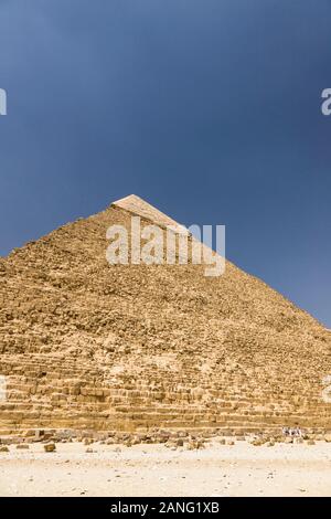 Pyramid of Khafre, Great pyramids, the three Great pyramids, in sandy desert, giza, cairo, Egypt, North Africa, Africa Stock Photo