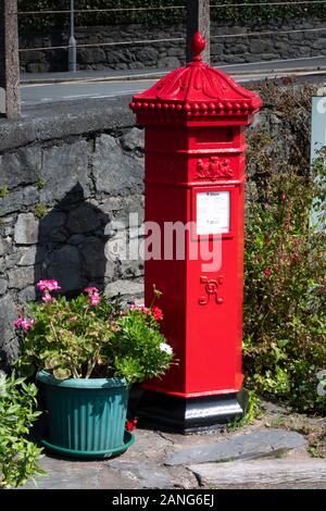 Old mailbox, Tywyn (Towyn), Wales Stock Photo