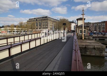 BRISTOL, UK - APRIL 10, 2019. Prince Street Bridge is a swing bridge across Bristol Harbour built in 1879. Bristol, England, UK, April 10, 2019 Stock Photo