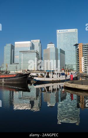 Office buildings and boats Docklands Canary Wharf London UK Leven is ...